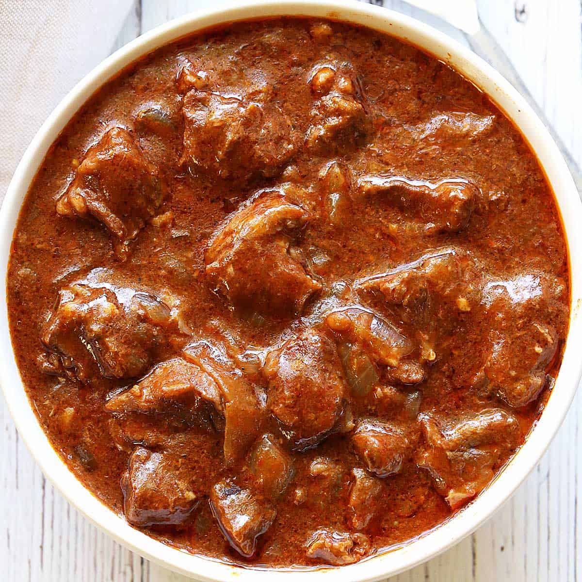 Simple Slow Cooker Goulash