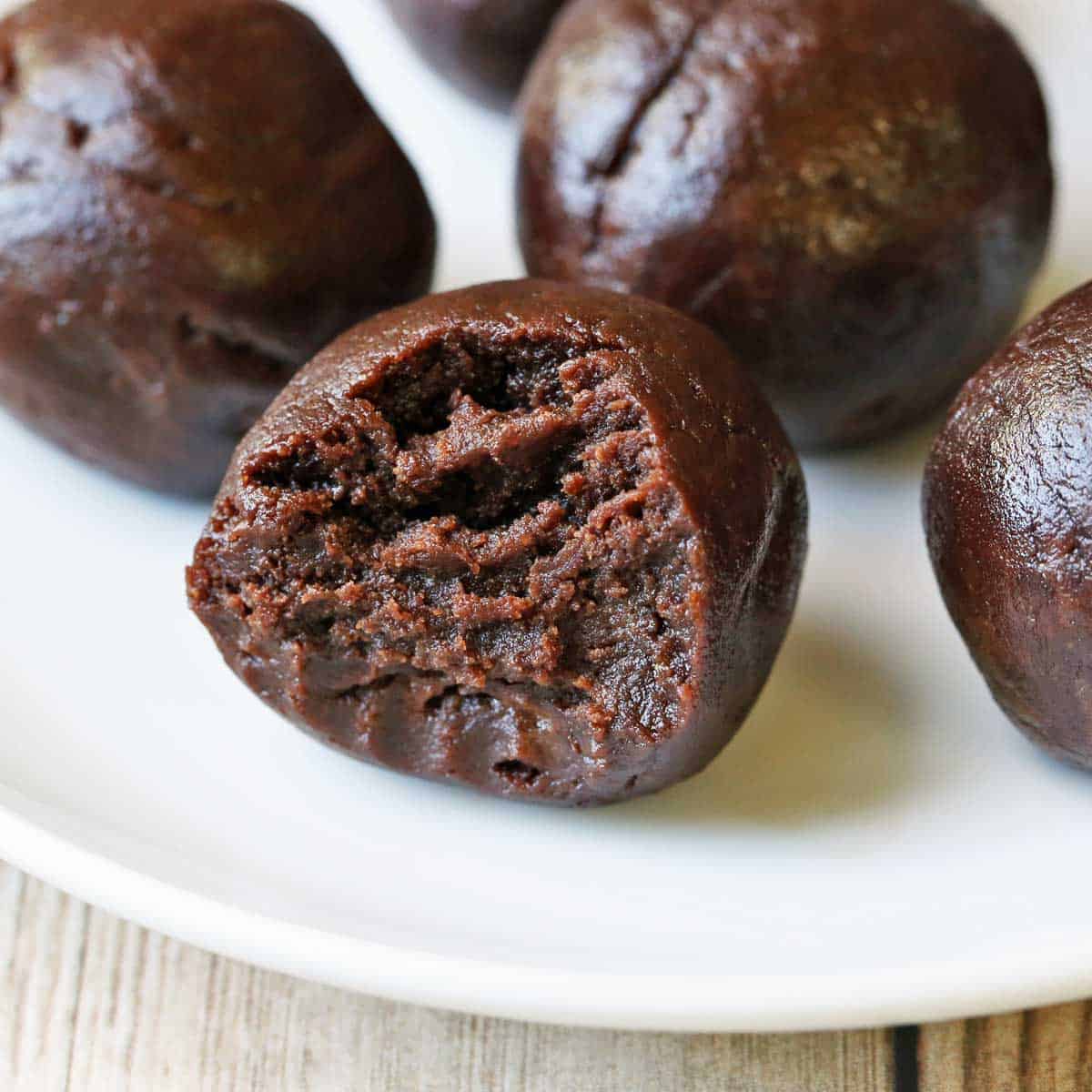 3-Ingredient Keto Fat Bombs