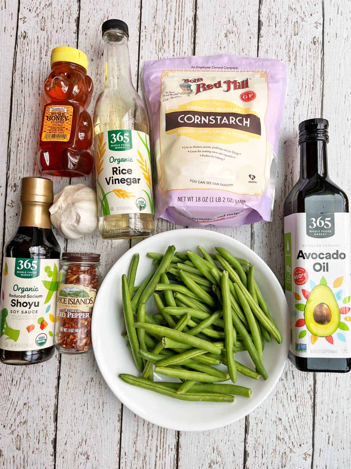 The ingredients needed to make Chinese green beans.