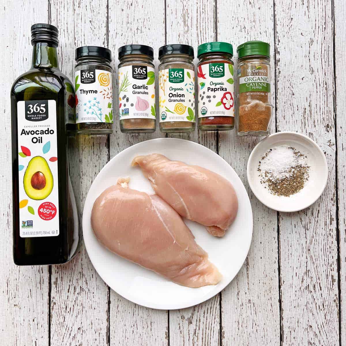 The ingredients needed to make blackened chicken.