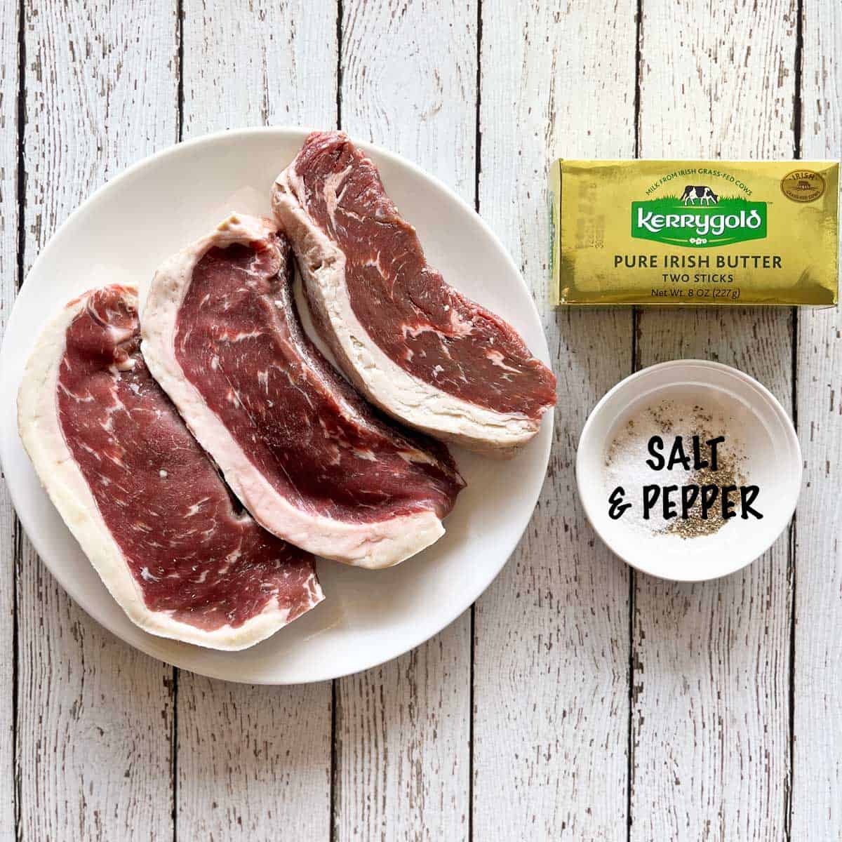 The ingredients needed to cook pan-seared picanha steak.