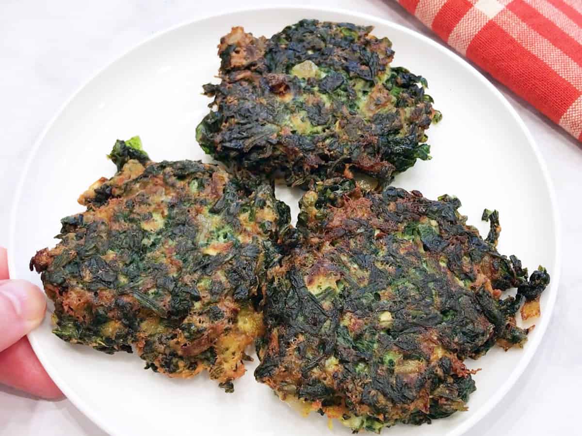 The fritters are served.