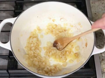 garlic was added to the pot.