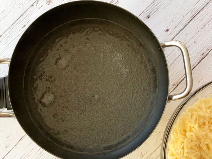 Wine is bubbling in the fondue pot.