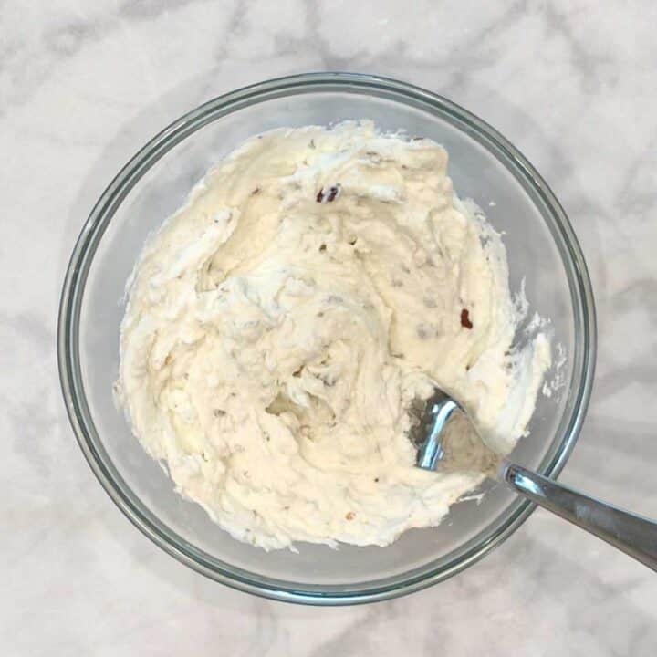 Spices were mixed into the cream cheese.