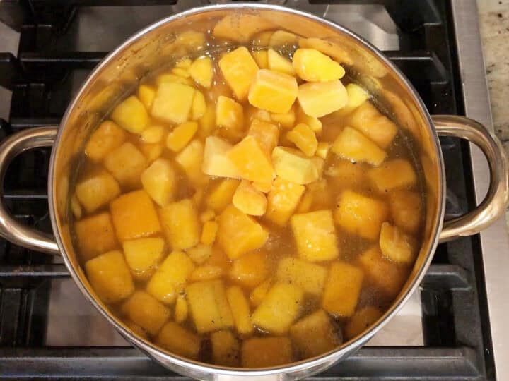 Squash was added to the saucepan.