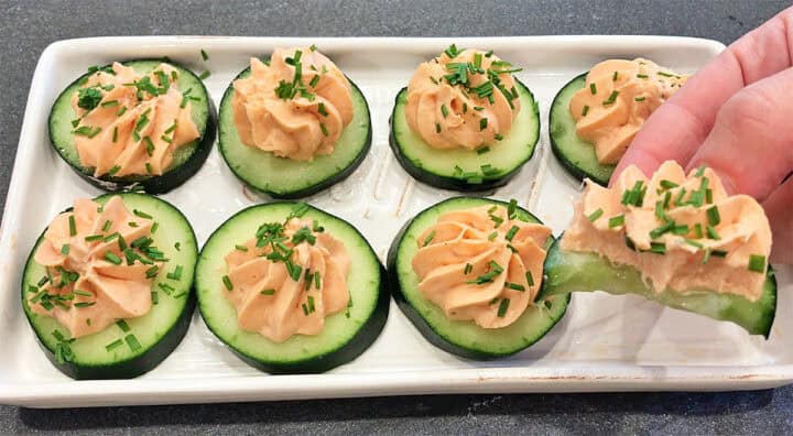 The mousse is served.