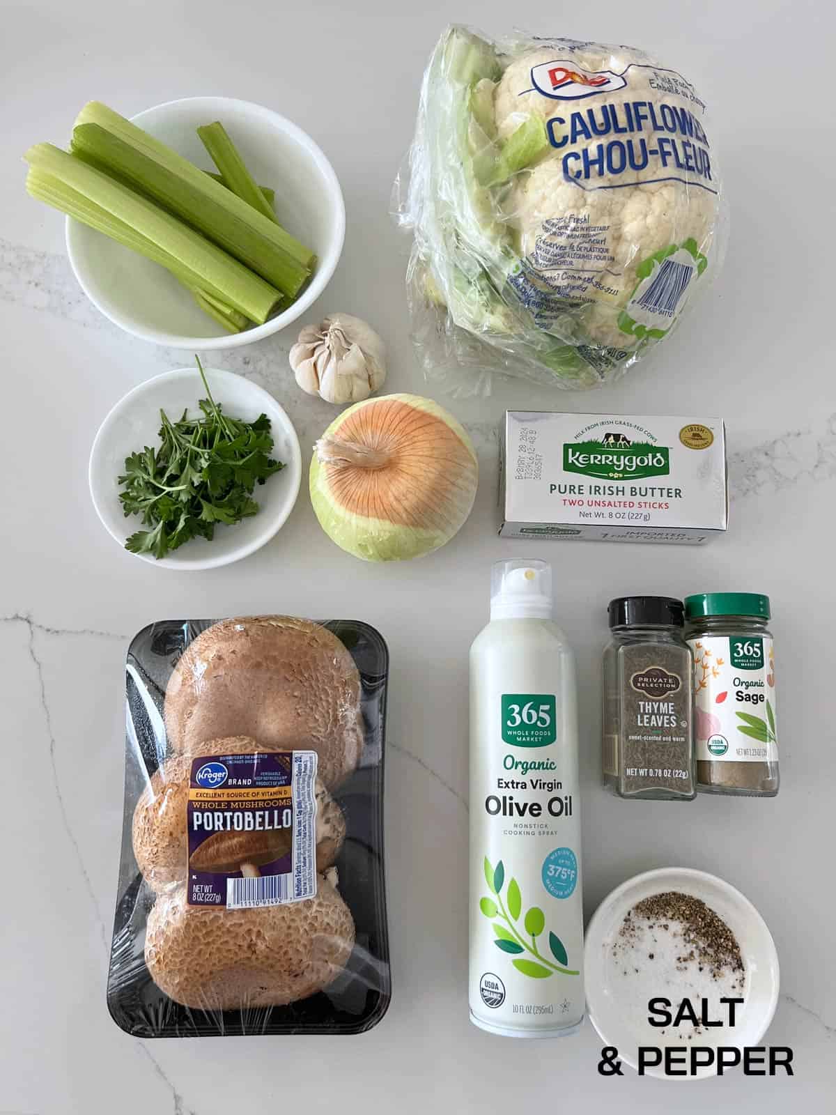 The ingredients needed for cauliflower stuffing.
