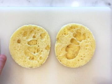 The muffin was sliced.